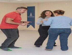 Hissederek dans ettiler