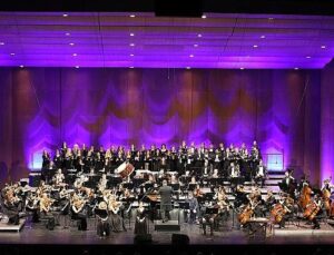 İDSO DenizBank Konserleri’nde Ulu Öncü’ye “Son Veda” ile hürmet duruşu