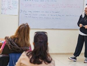 İzmir Büyükşehir Belediyesi bayanları her alanda destekliyor