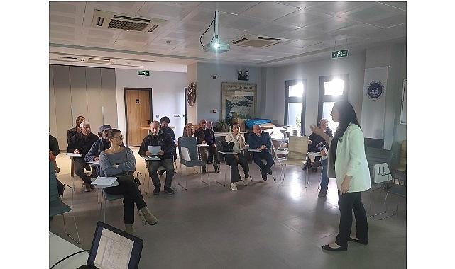 İzmir Büyükşehir Belediyesi’nden Efes Selçuklu Üreticilere Toprak Tahlili Takviyesi