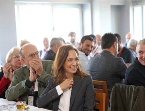 İzmir Kent Konseyleri Birliği, Karşıyaka’da ‘dayanışma’ için buluştu