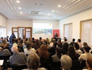 İzmir’in dünü bugünü yarını konuşuldu