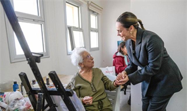 İzmirli liderlerin eşleri Bayraklı’da buluştu