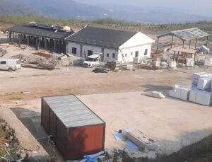 İzmit Belediyesi Dost Pati Yaşam Alanı’nda Çalışmalar Tüm Hızıyla Devam Ediyor