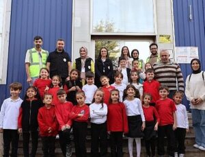 Kartepe’de Çocuklara Geri Dönüşüm Şuuru Aşılanıyor