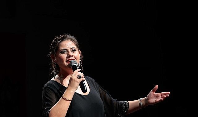 Konak’ta müzikler Cet için söylendi