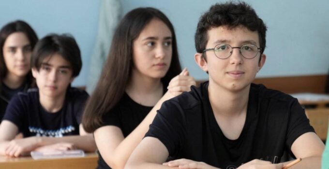 LGS kitapçıkları yayımlandı