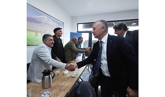 Lider Büyükakın, Ağrılılarla bir ortaya geldi