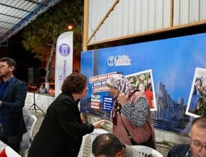 Lider Hatice Gençay, Balat Mahallesi’nde Halk ile Bir Ortaya Geldi