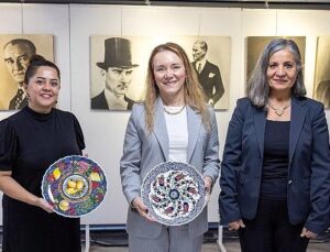 Lider Memnun öğretmenlerle buluştu: “Başarımızda rolünüz büyük”