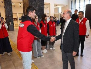 Lider Pekyatırmacı’dan Yeni Jenerasyon Kent Kütüphanesi’ne ziyaret