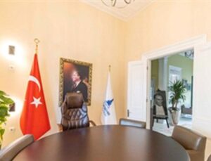 Lider Tugay “Ay Yıldızlı Konak” seçimini anlattı