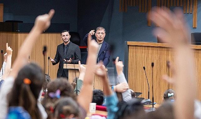 Lider Tugay “Söz çocukta” dedi