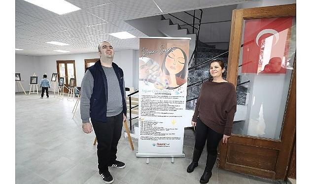 Menderes’te Otizmli Tuğcan’dan Fotoğraf Standı