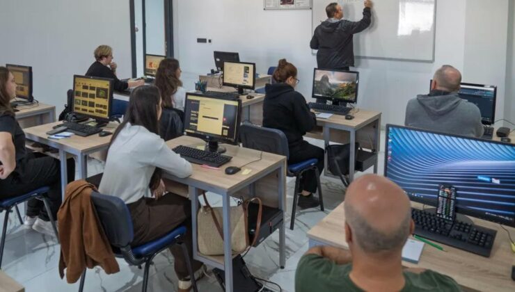 Meslek Fabrikası, Mobilya Sektörüne Nitelikli Eleman Kazandırıyor