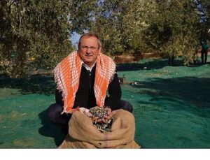 Mesut Ergin: “Dünya Zeytin Ağacı Günü Kutlu Olsun”