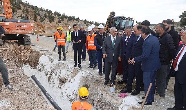 Milletvekili Özer ve Lider Altay 38 Mahallenin Su Problemini Çözecek Projeyi İnceledi