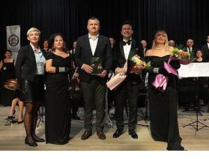 Mimar Sinan Musiki Derneği kulakların pasını sildi