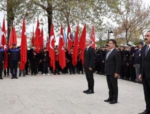 Mudanya Tek Yürek Atatürk’ü Andı