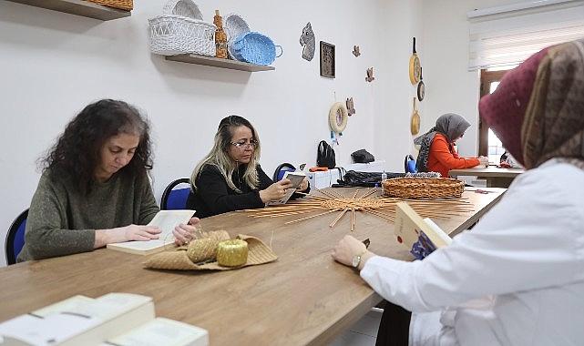 Nevşehir Belediyesi Kursiyerlerine Kitap Okuma Aktifliği