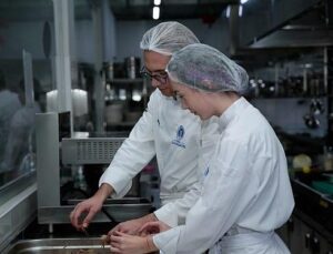 Öğrencilerden Mutfakta Yeşil Dönüşüm