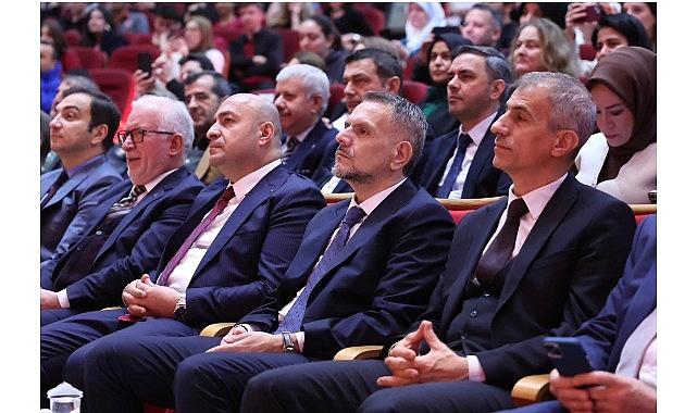 Öğretmenler Günü Bayrampaşa’da merasimle kutlandı