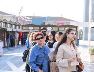 Osmangazi Kitap Fuarı’na İlgi Artarak Devam Ediyor