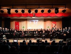 Osmangazi’de Ulu Başkan Sevdiği Türkülerle Anıldı