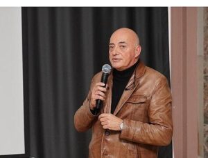 Özgültekin; “Ayvalık, Ege’nin birinci “Karbon Nötr” turizm destinasyonu olabilir.”