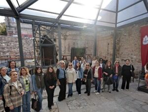 Sanat ve tarihi buluşturan Kıllıoğlu Hamamı’na ağır ilgi