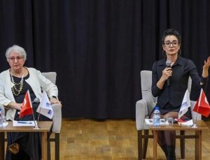 Şule Aydın ile “Tımarhaneden Haber Var” Bakırköy’deydi