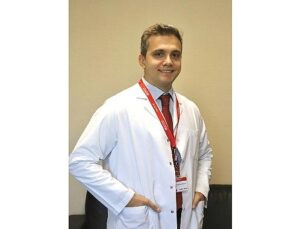 Tedavi Edilmeyen Omuz Ağrıları Kalıcı Hasara Yol Açabilir