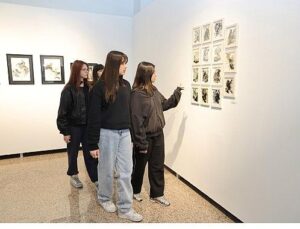 ‘Varlığın Arayüzü’ Standı Sefaköy Galeri Küp’te