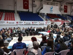 Aliağa Belediyesi İşçisinden Lider Serkan Acar’a Doğum Günü Sürprizi