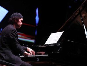 Antalya Piyano Şenliği’nde Büyükyıldırım rüzgarı