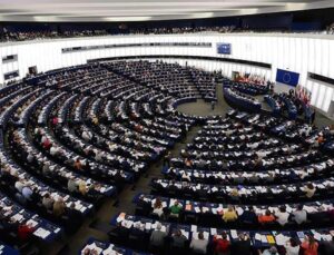 Avrupa Parlamentosu’dan Rus gazına 2027’ye kadar tam yasak