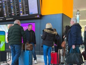 Avrupa’da Noel grevleri seyahati vuracak: Havalimanı ve trenlerde iptal ve gecikme riski