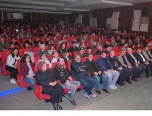 Bayan Sığınağı Gala Gösterimiyle Sahneyle Buluştu