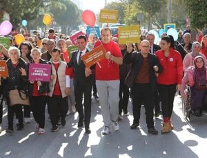 Bayraklı Belediyesi’nden 3 Aralık Farkındalık Aktifliği