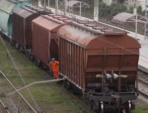 Breaking news.      Azerbaijan begins fuel exports to Armenia by rail for first time in decades