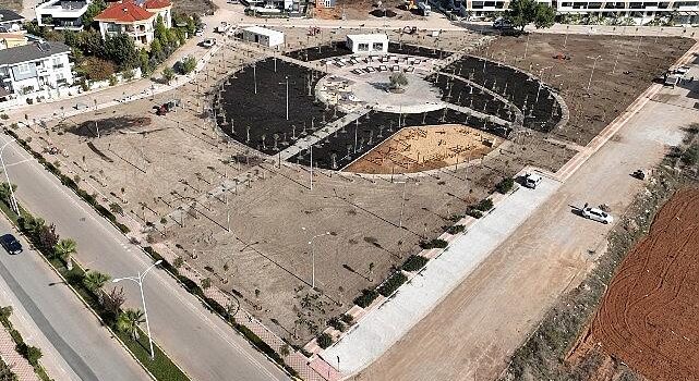 Büyükşehir Belediyesi’nden Döşemealtı’na 14 bin metrekarelik park