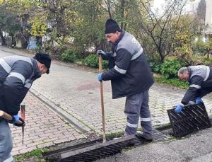 Canik Belediyesi Grupları Alanda: Mazgallar Tek Tek Temizleniyor