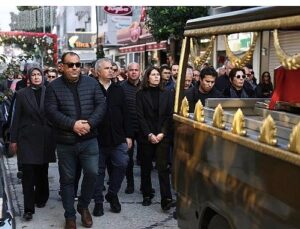 Çeşme efsane liderini uğurladı