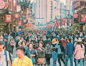 Çin’den doğumları teşvik edecek yeni adım: Masraflar ücretsiz oluyor