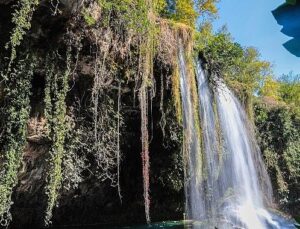 Düden Şelalesi 900 bin ziyaretçi ağırladı