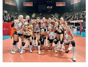 Eczacıbaşı Dynavit, konutunda Zeren Spor’u 3-0 mağlup etti