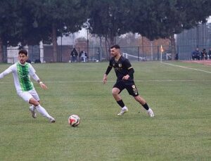 Edremitspor 3 puanı 5 golle aldı