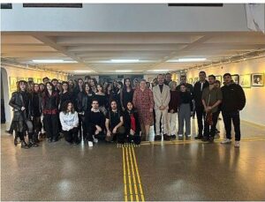 Egeli öğrenciler karakalem sanatında buluştu