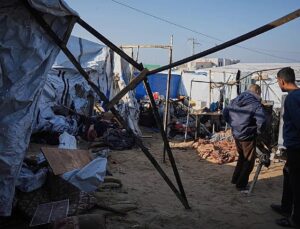 Five killed in Israeli strike on Gaza in response to attack on its soldiers