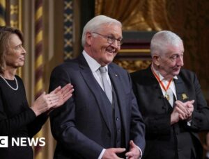 German president compares UK ties post-Brexit to Oasis
